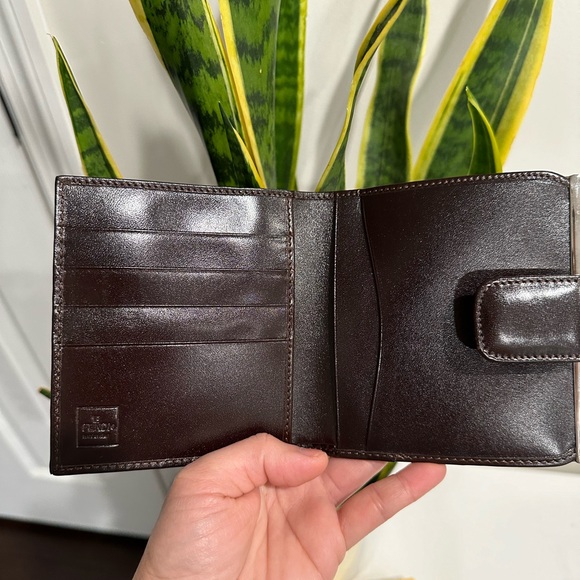 ❌SOLD❌ Fendi Zucca Bifold Compact Wallet - Picture 11 of 14
